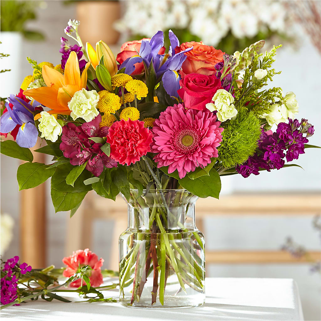 Bold & Bright – A Florist Original – Flowers Y Detallitos Analy, Durham NC