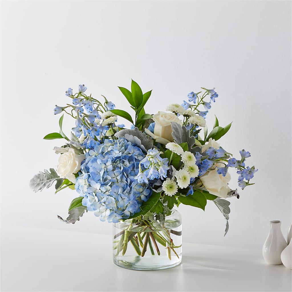 Coastal Blossom Bouquet – Flowers Y Detallitos Analy, Durham NC