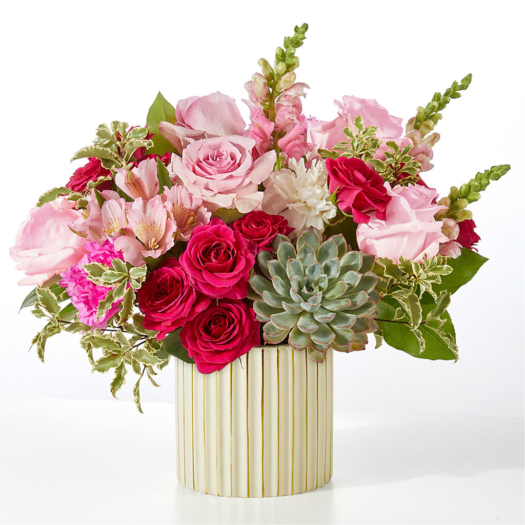 Magenta Musings Bouquet – Flowers Y Detallitos Analy, Durham NC