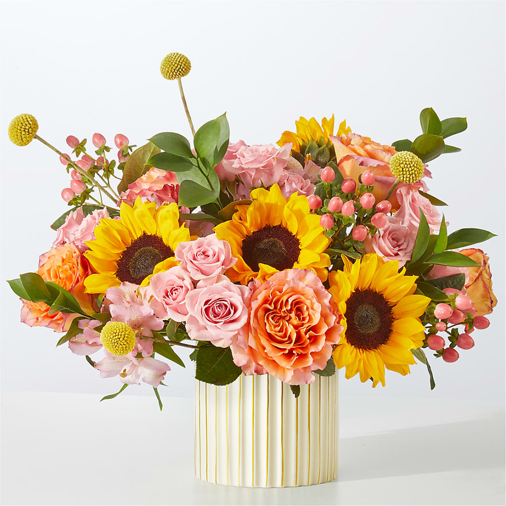 Sun's Out Bouquet – Flowers Y Detallitos Analy, Durham NC