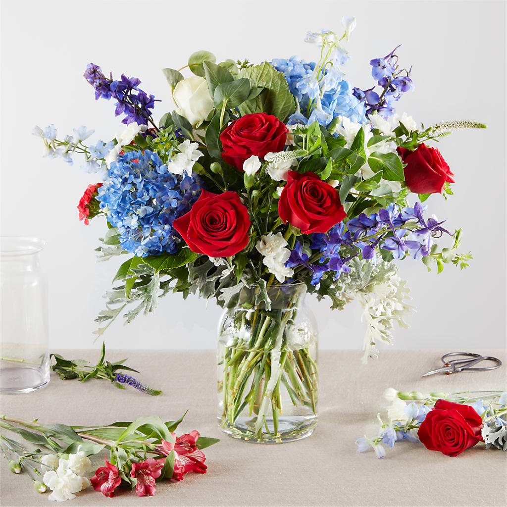 Star Spangled - A Florist Original – Flowers Y Detallitos Analy, Durham NC