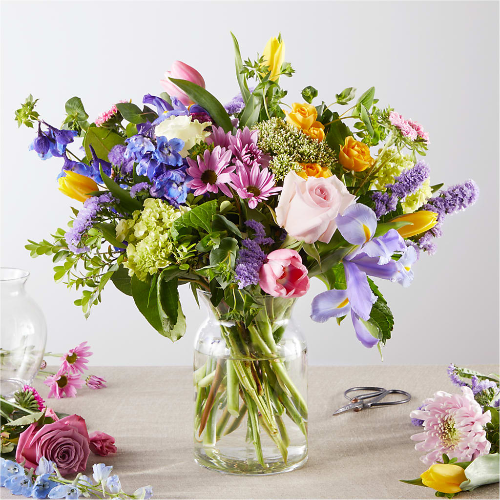 Pastel Tradition - A Florist Original – Flowers Y Detallitos Analy, Durham NC