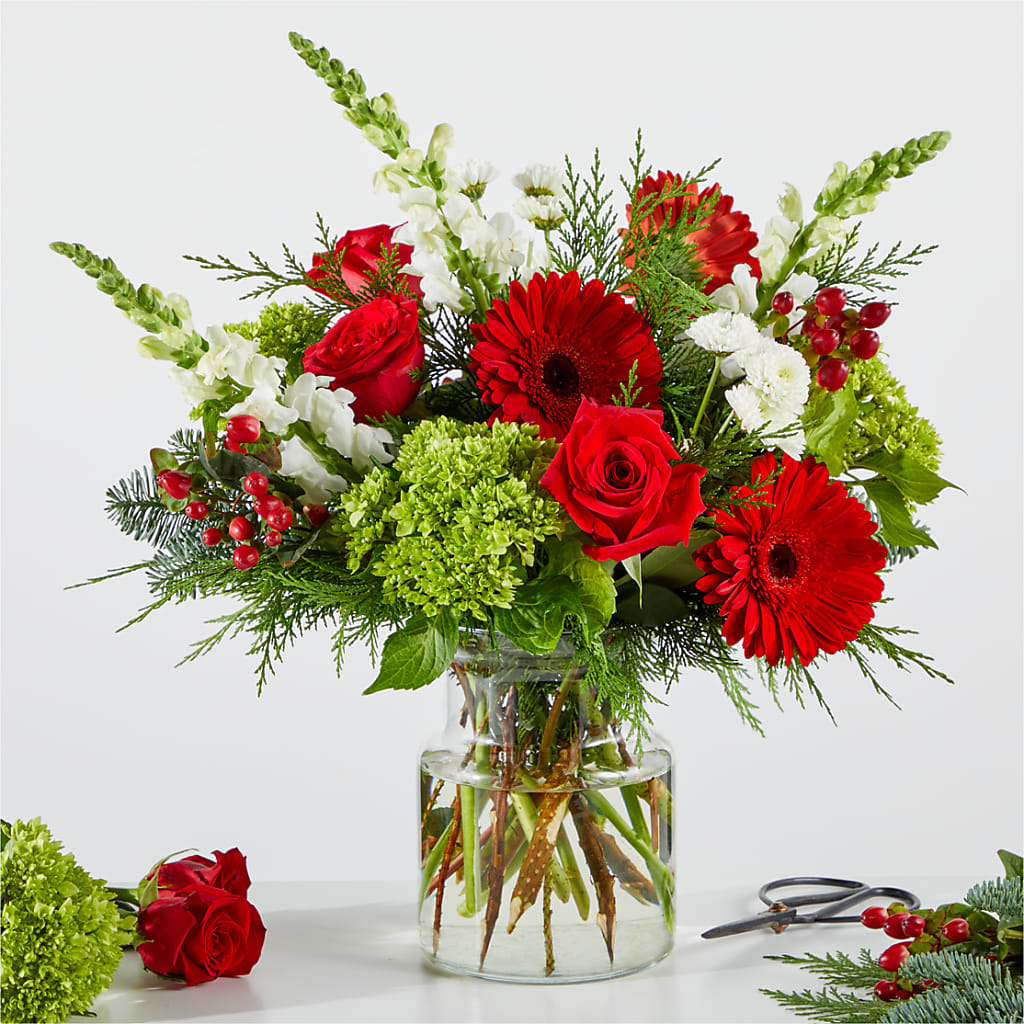 Merry Moment Bouquet – A Florist Original – Flowers Y Detallitos Analy, Durham NC