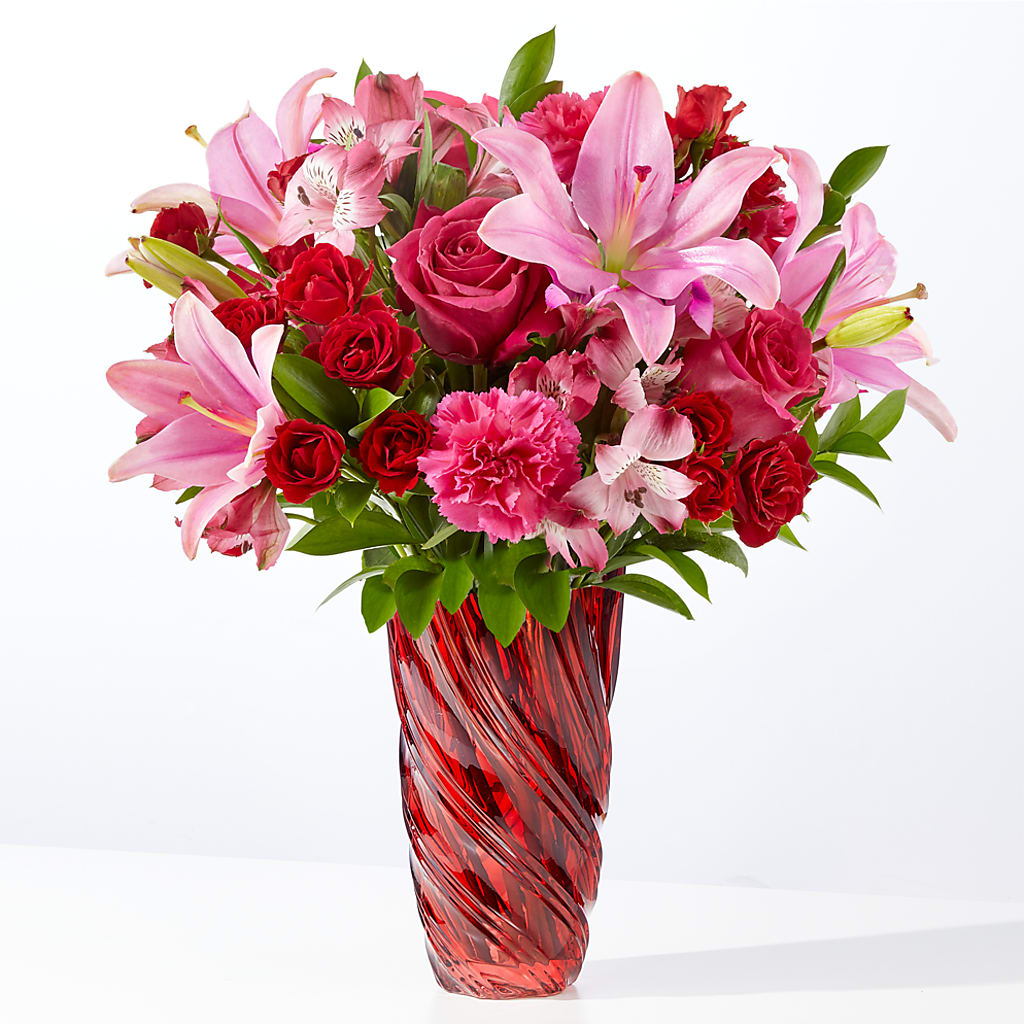 In Love Bouquet with Luxe Swirl Vase – Flowers Y Detallitos Analy, Durham NC