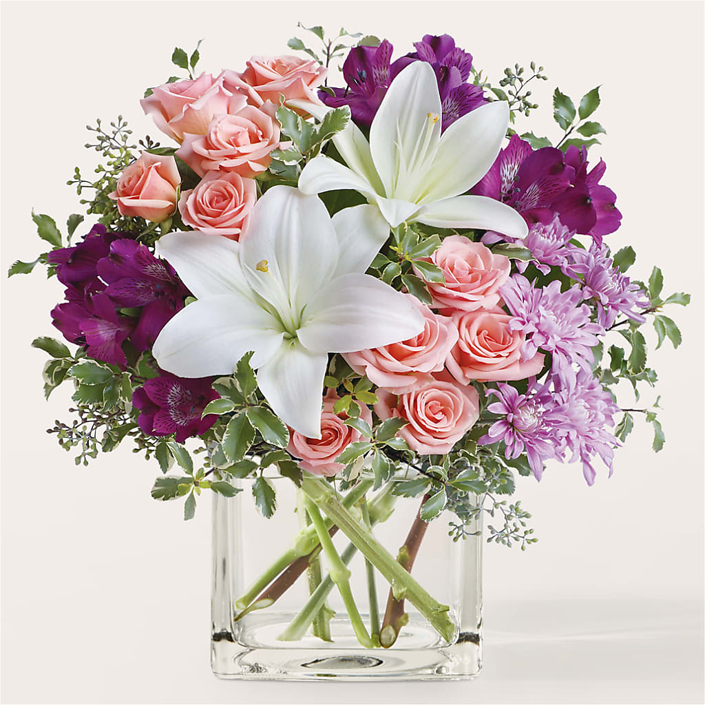 Mani Pedi Bouquet – Flowers Y Detallitos Analy, Durham NC