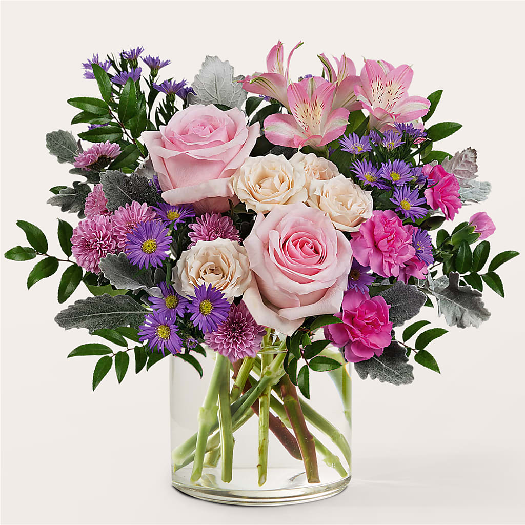 Light as a Feather Bouquet – Flowers Y Detallitos Analy, Durham NC