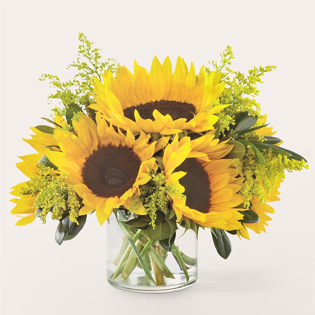 Beaming Sunflower Bouquet – Flowers Y Detallitos Analy, Durham NC