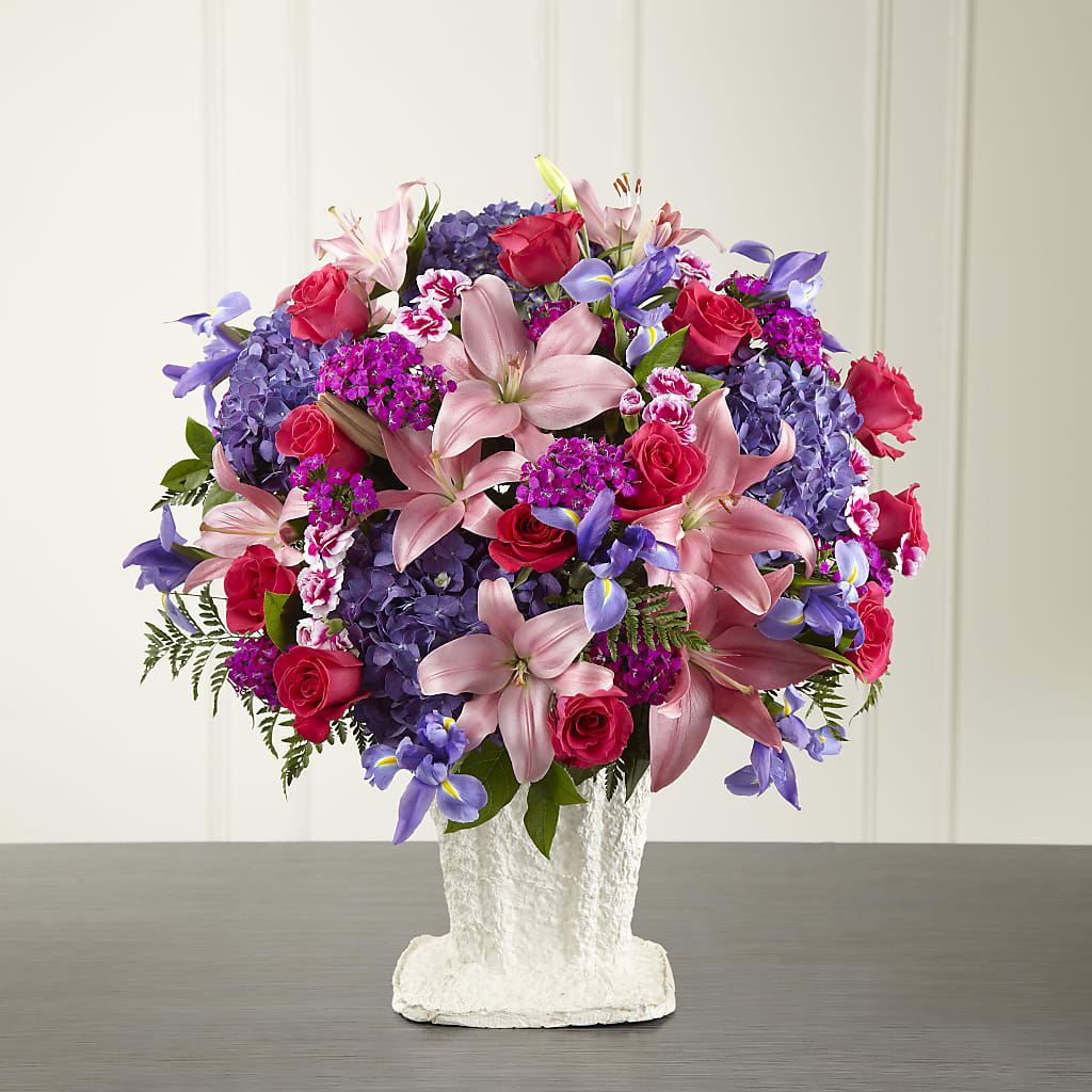 We Fondly Remember Arrangement – Flowers Y Detallitos Analy, Durham NC