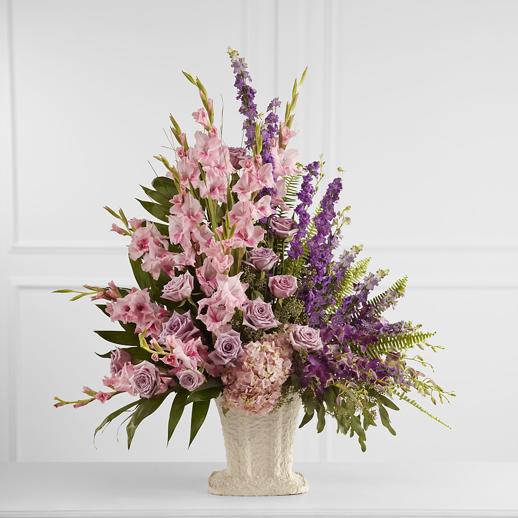Flowing Garden Arrangement – Flowers Y Detallitos Analy, Durham NC