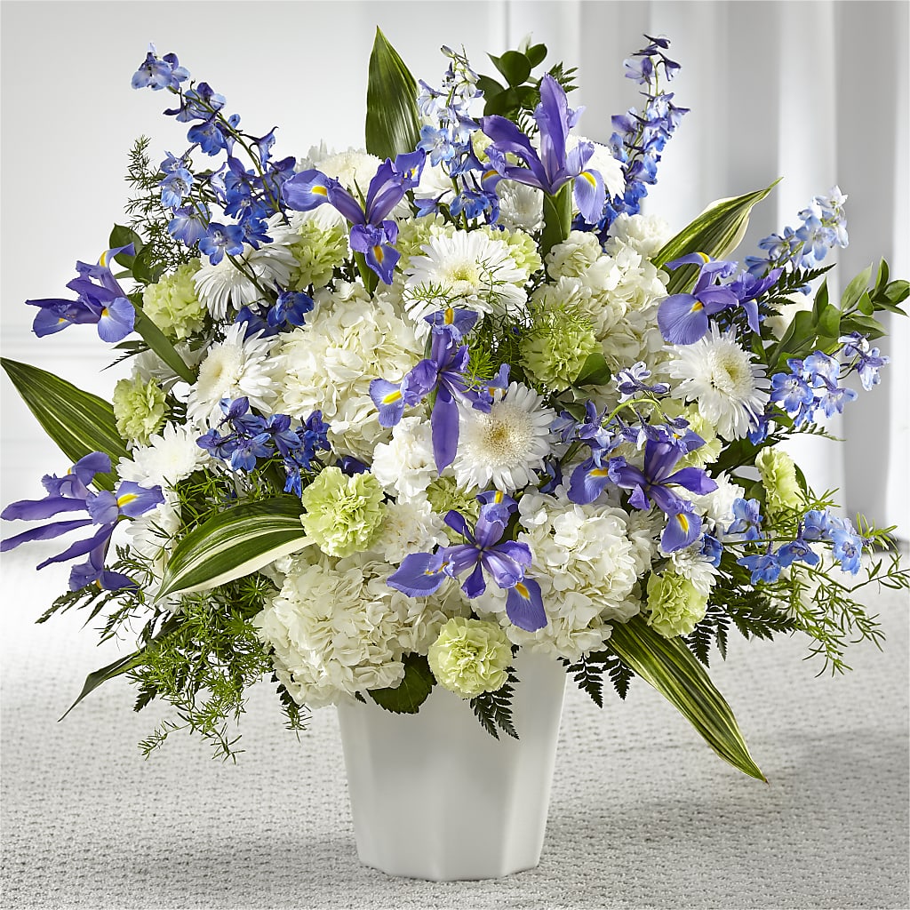 Soft Serenity Floor Basket – Flowers Y Detallitos Analy, Durham NC