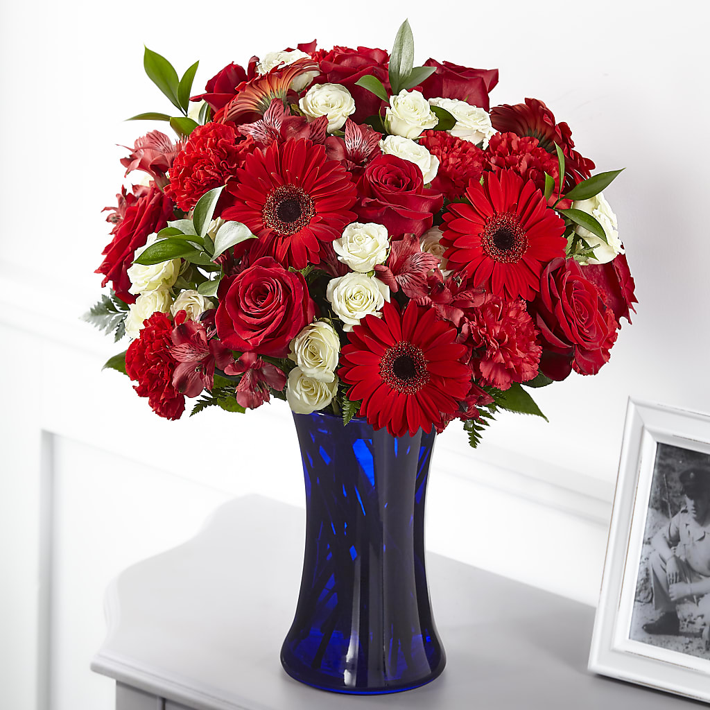 Hearts Embrace Bouquet – Flowers Y Detallitos Analy, Durham NC