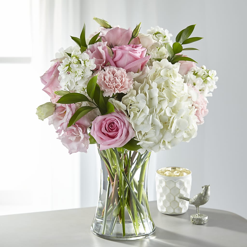 Guiding Grace Bouquet – Flowers Y Detallitos Analy, Durham NC