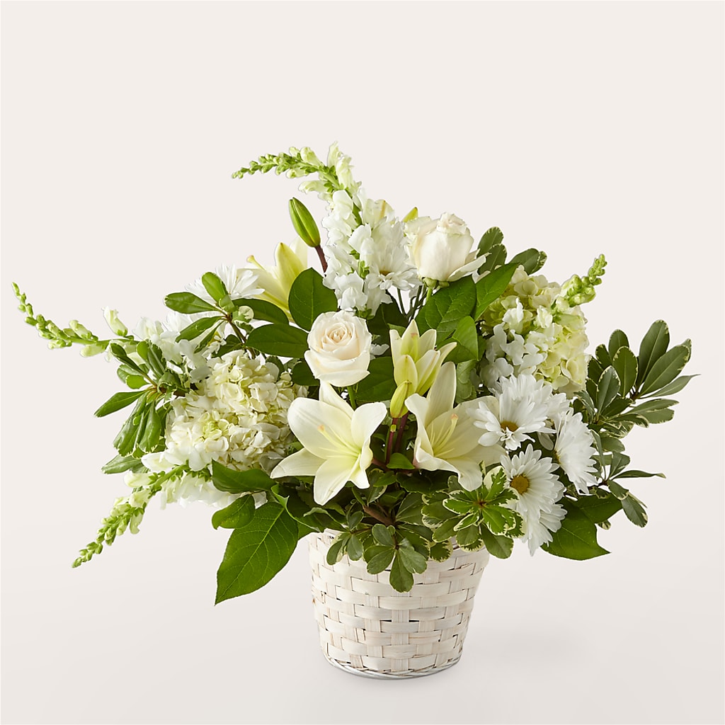Ivory Elegance Floral Basket – Flowers Y Detallitos Analy, Durham NC