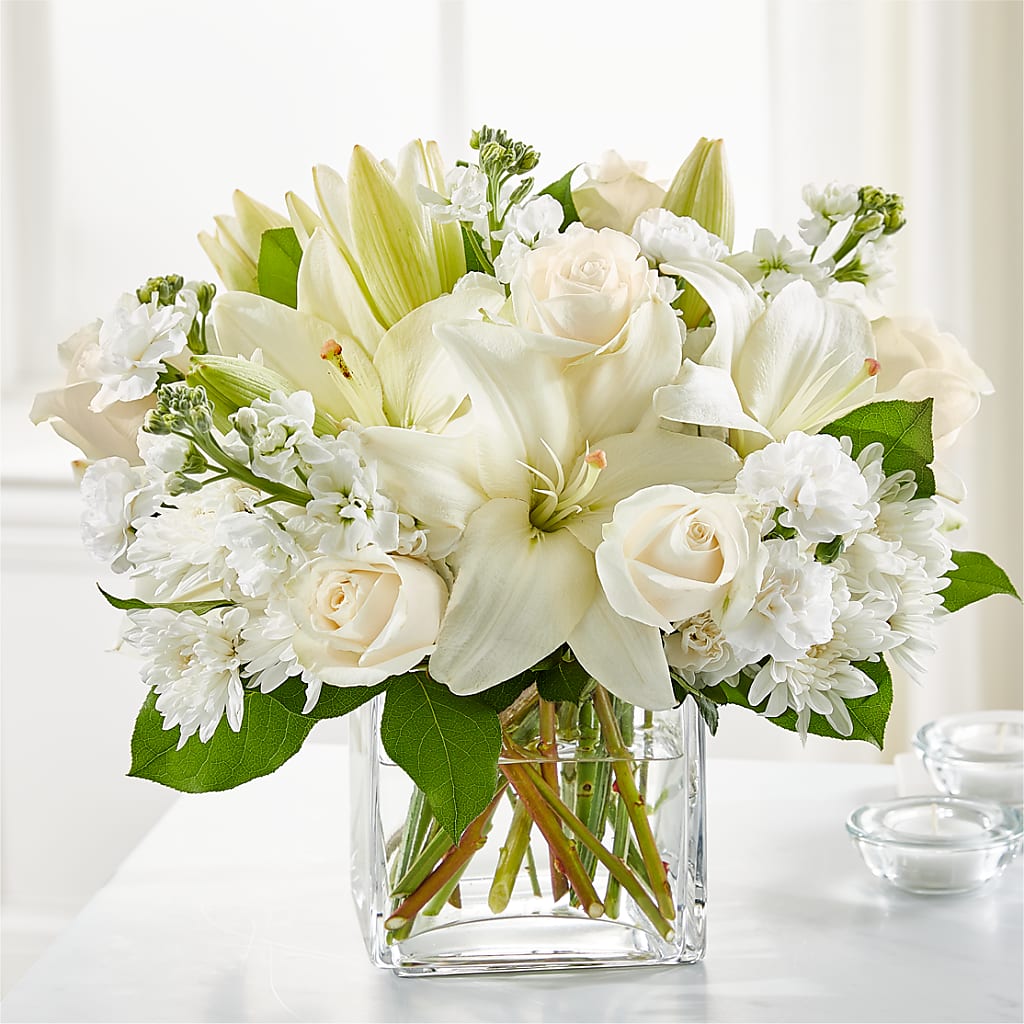 Gentle Breeze Bouquet – Flowers Y Detallitos Analy, Durham NC