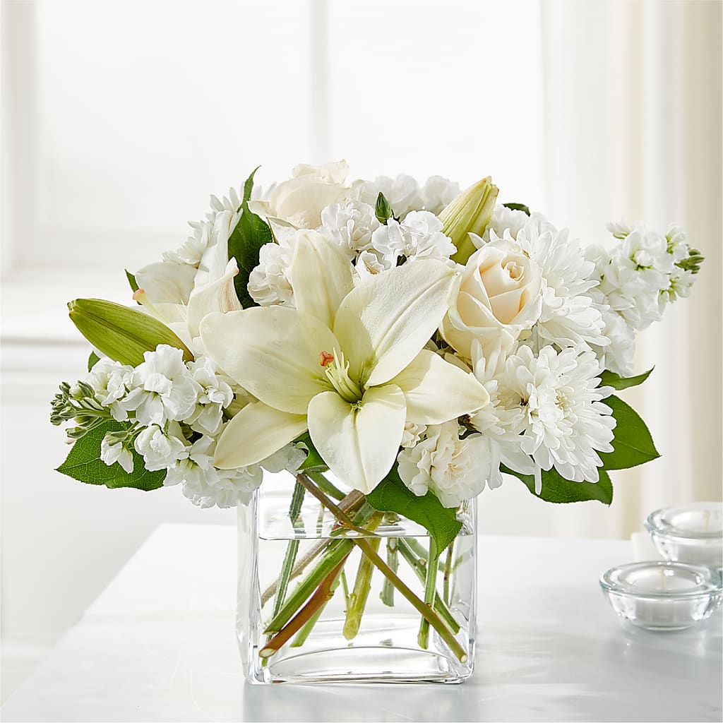 Gentle Breeze Bouquet – Flowers Y Detallitos Analy, Durham NC