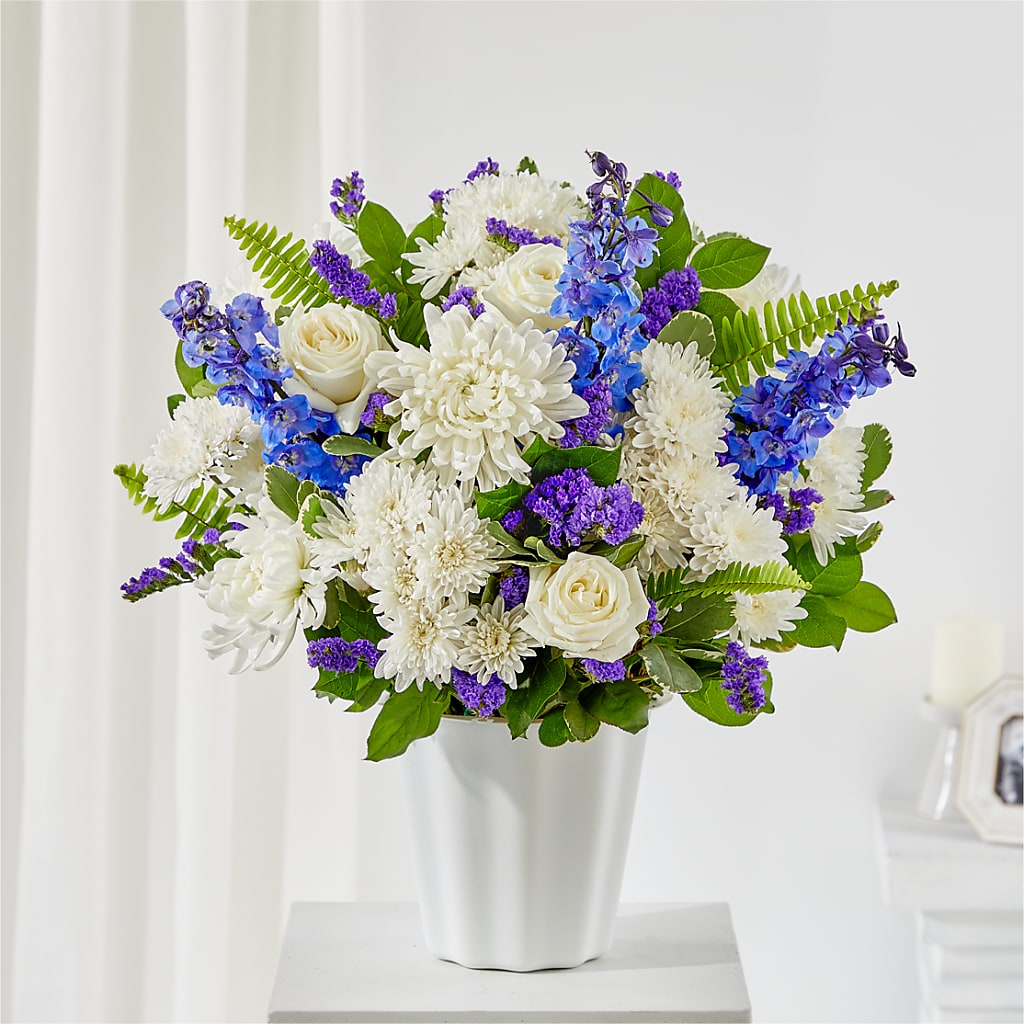 Hold Dear Tabletop Basket – Flowers Y Detallitos Analy, Durham NC