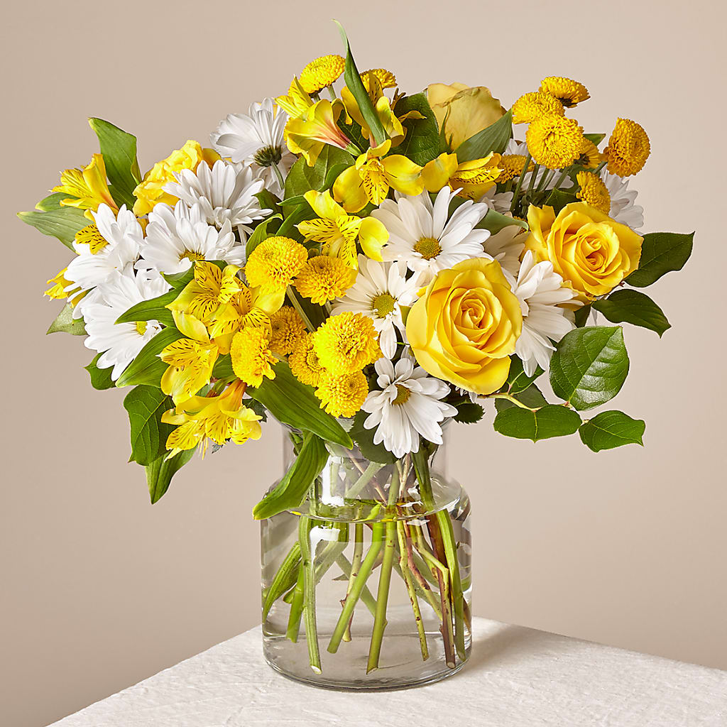 Sunny Sentiments Bouquet – Flowers Y Detallitos Analy, Durham NC