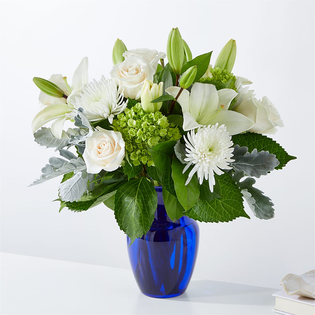 Snowy Dreams Bouquet – Flowers Y Detallitos Analy, Durham NC