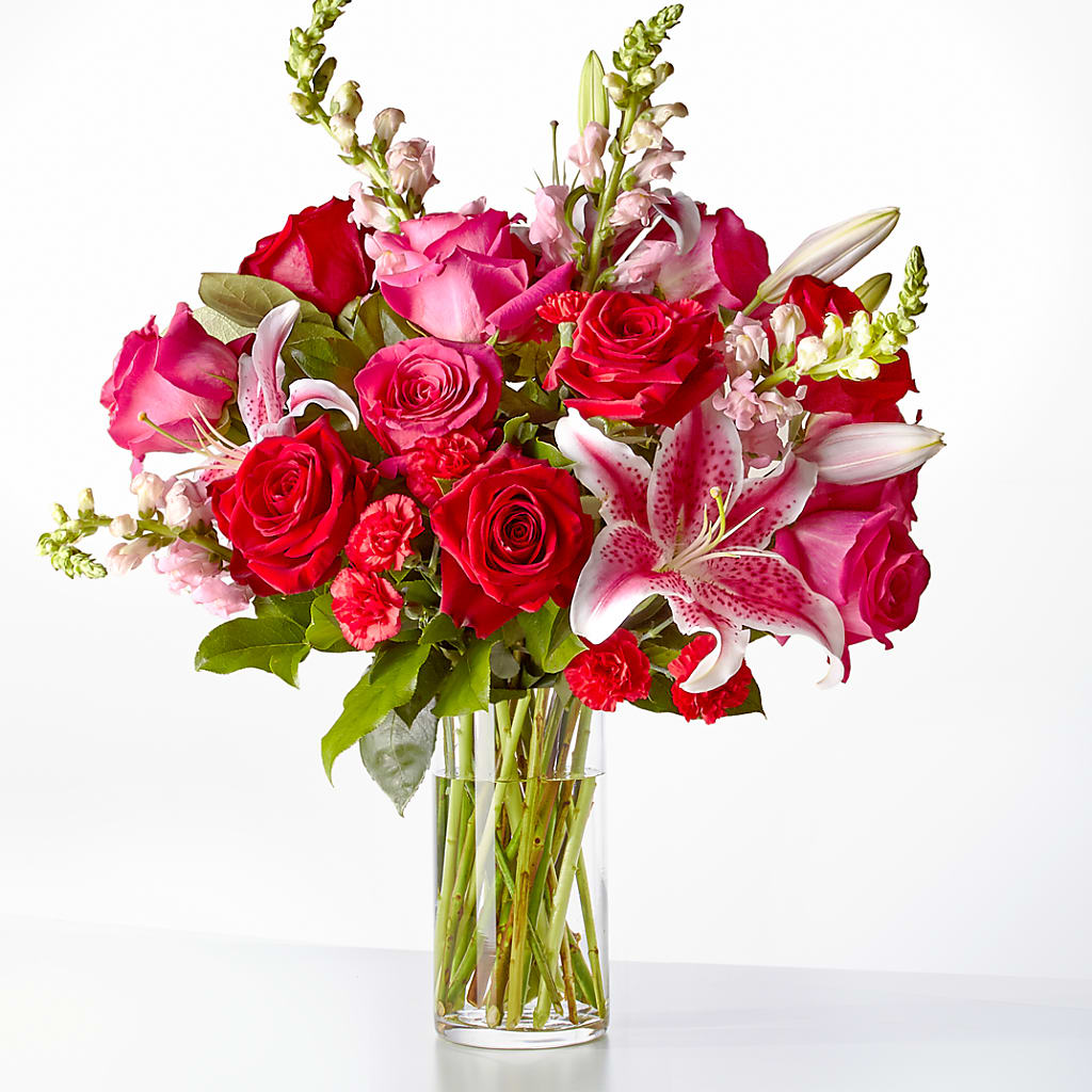 Love at First Sight Bouquet – Flowers Y Detallitos Analy, Durham NC