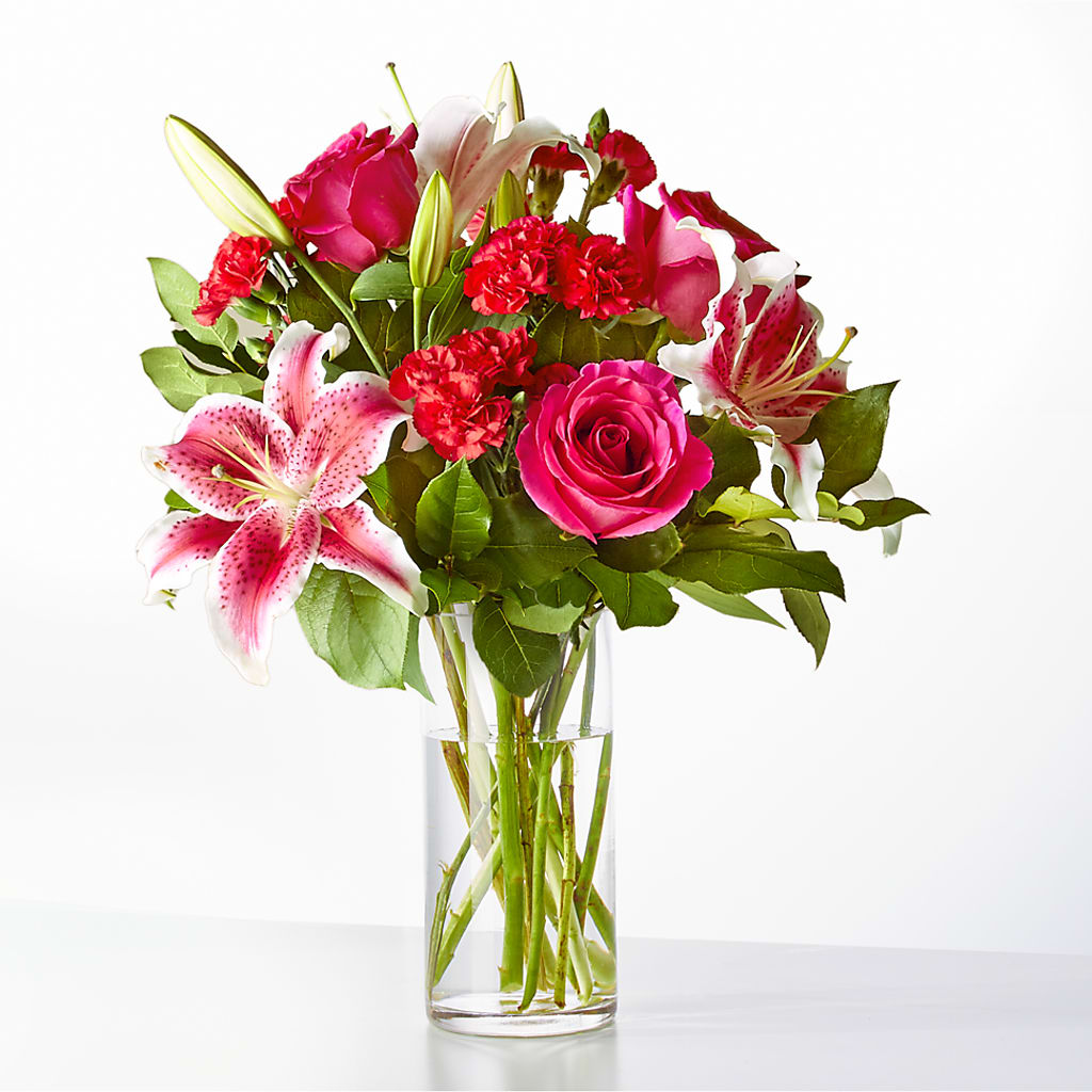 Love at First Sight Bouquet – Flowers Y Detallitos Analy, Durham NC