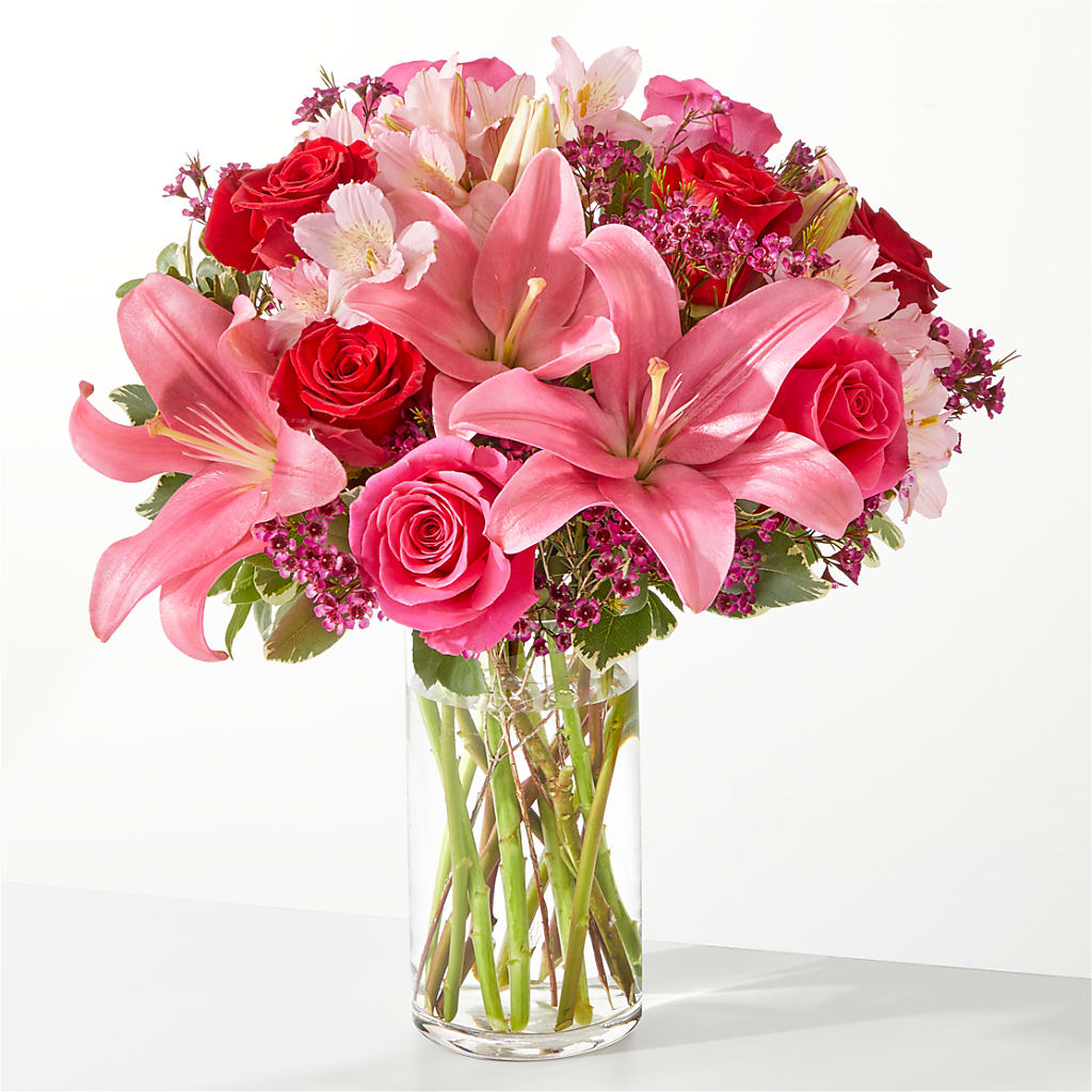 Lucky in Love Bouquet – Flowers Y Detallitos Analy, Durham NC