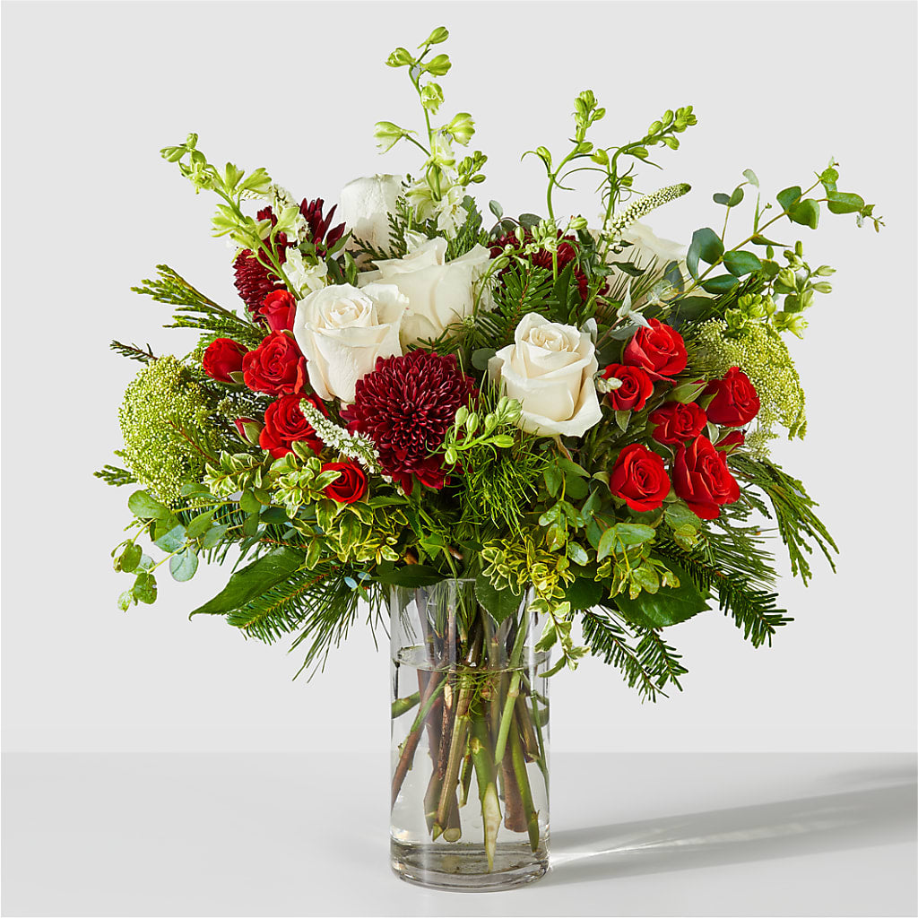 Favorite Traditions Bouquet – Flowers Y Detallitos Analy, Durham NC