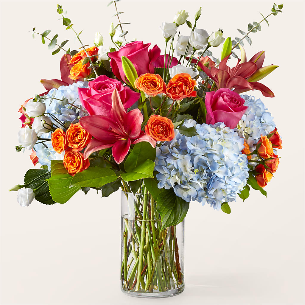 Awestruck Luxury Bouquet – Flowers Y Detallitos Analy, Durham NC
