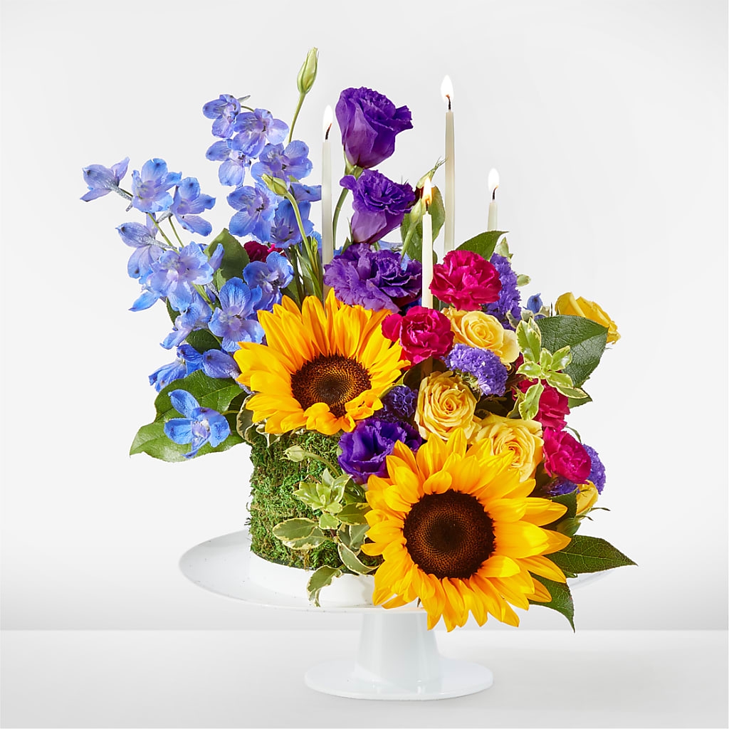 Star of the Day Floral Cake – Flowers Y Detallitos Analy, Durham NC