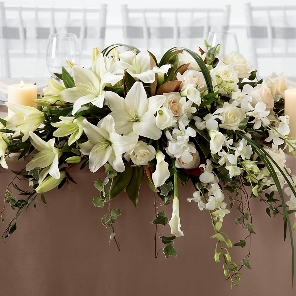 White Linen Arrangement – Flowers Y Detallitos Analy, Durham NC