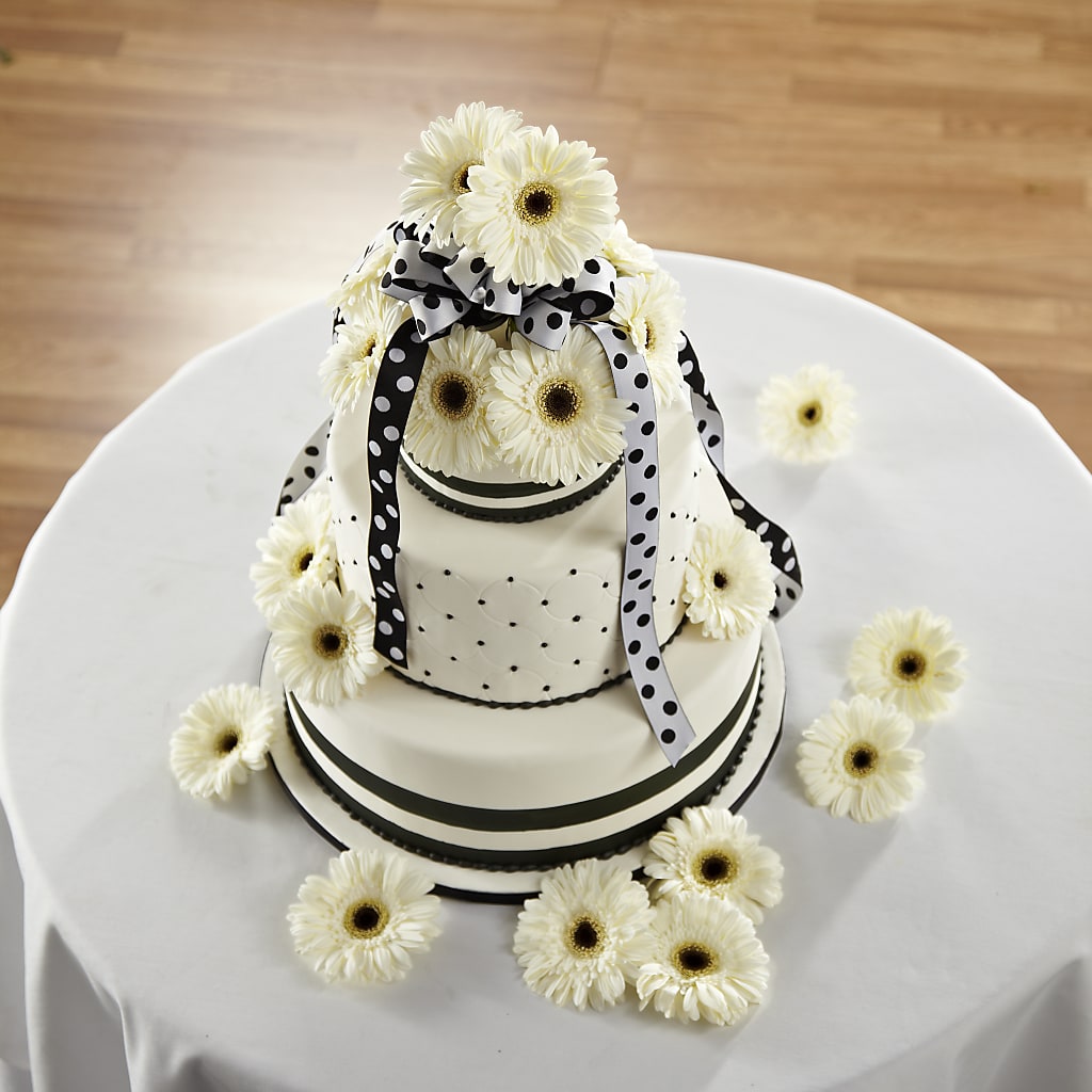 Simple Sophistication Cake Décor – Flowers Y Detallitos Analy, Durham NC