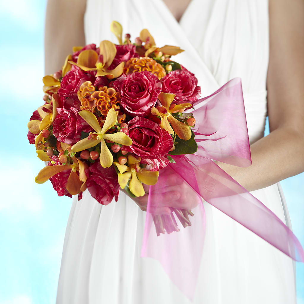 Brilliant Shades of Love Bouquet – Flowers Y Detallitos Analy, Durham NC