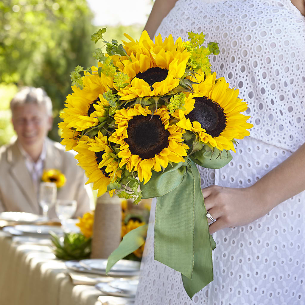 Free Spirit Bouquet – Flowers Y Detallitos Analy, Durham NC