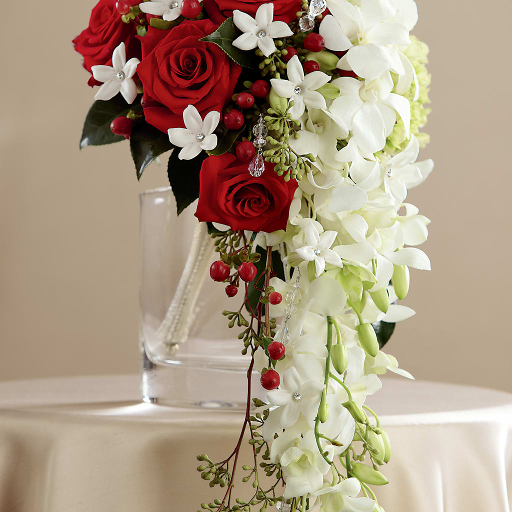 Here Comes the Bride Bouquet – Flowers Y Detallitos Analy, Durham NC