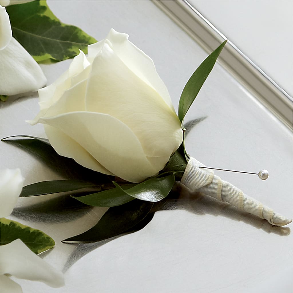 White Rose Boutonniere – Flowers Y Detallitos Analy, Durham NC