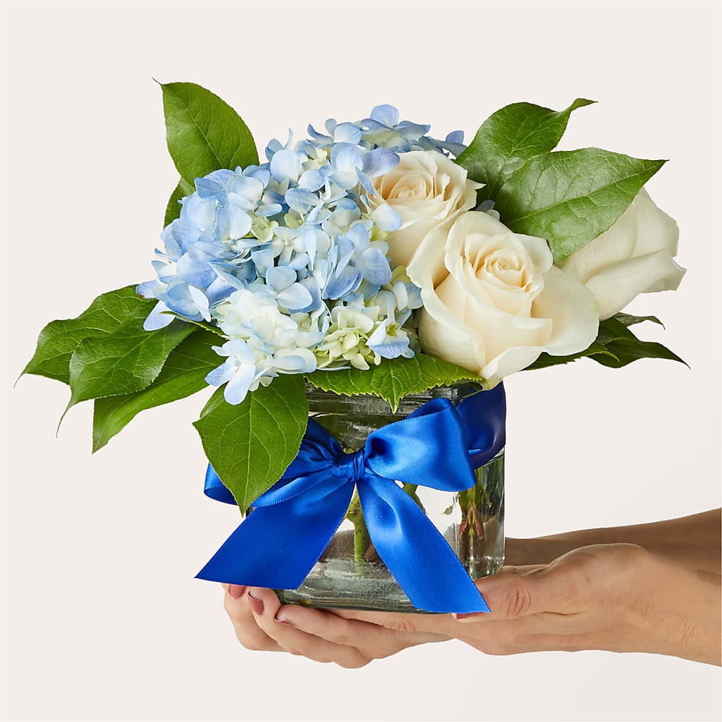 Sky Blue Delight Bouquet –  Flowers Y Detallitos Analy, Durham NC