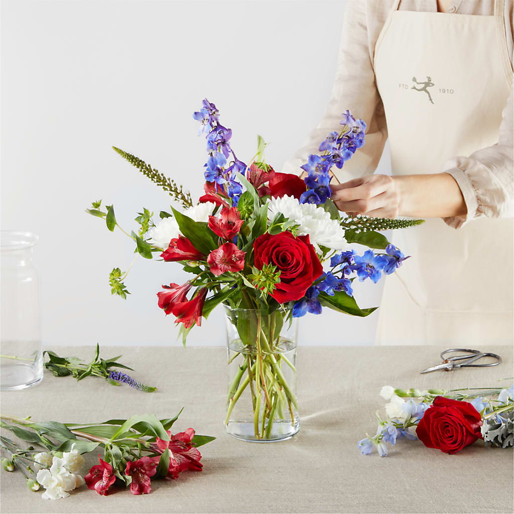 Star Spangled - A Florist Original –  Flowers Y Detallitos Analy, Durham NC