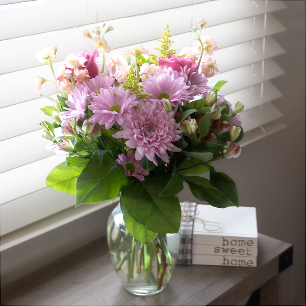 Pastel Tradition - A Florist Original –  Flowers Y Detallitos Analy, Durham NC