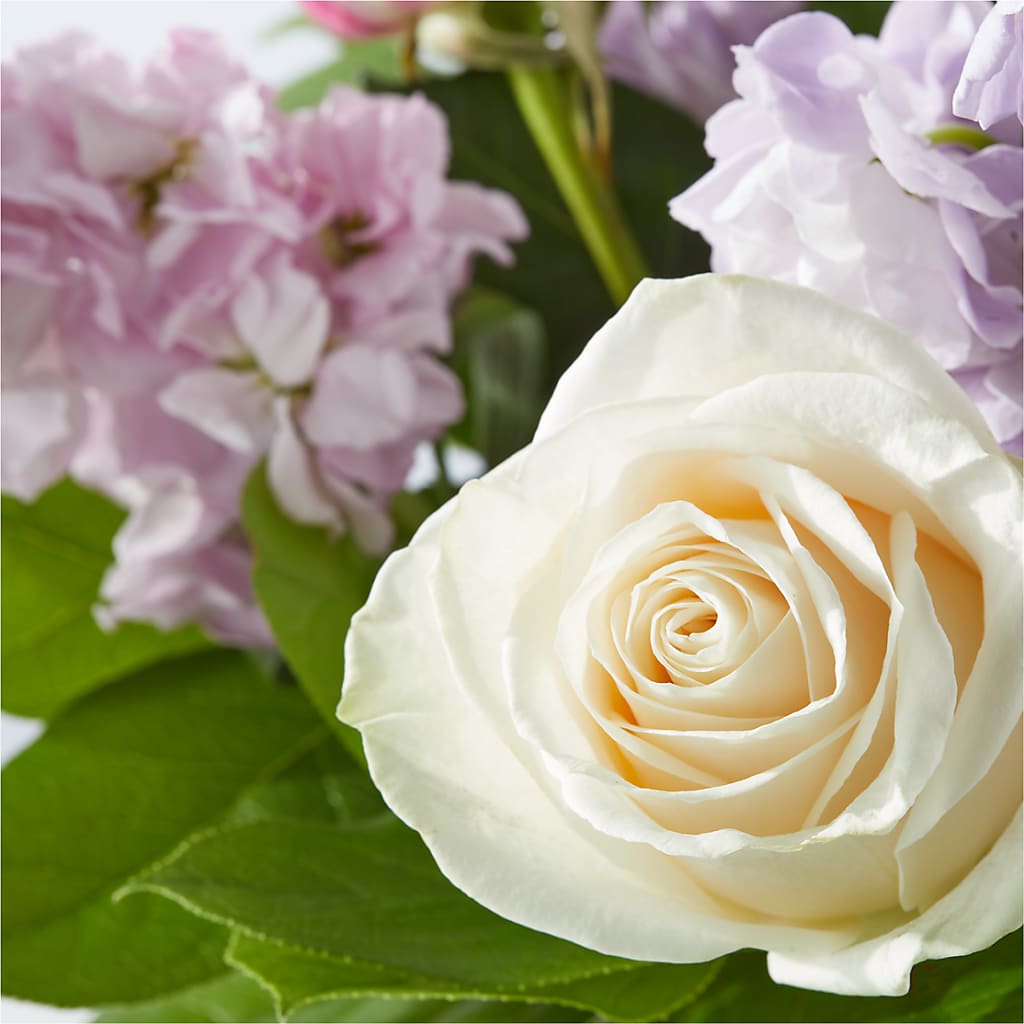 Springtime Spritz Bouquet –  Flowers Y Detallitos Analy, Durham NC
