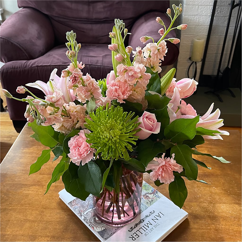 Pretty in Pink Bouquet –  Flowers Y Detallitos Analy, Durham NC