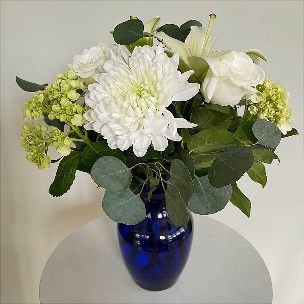 Snowy Dreams Bouquet –  Flowers Y Detallitos Analy, Durham NC