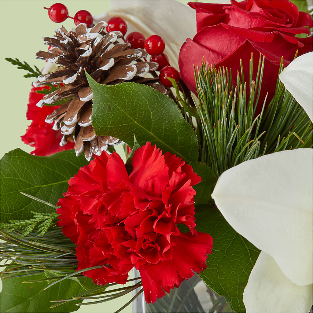 Glistening Icicles Bouquet –  Flowers Y Detallitos Analy, Durham NC