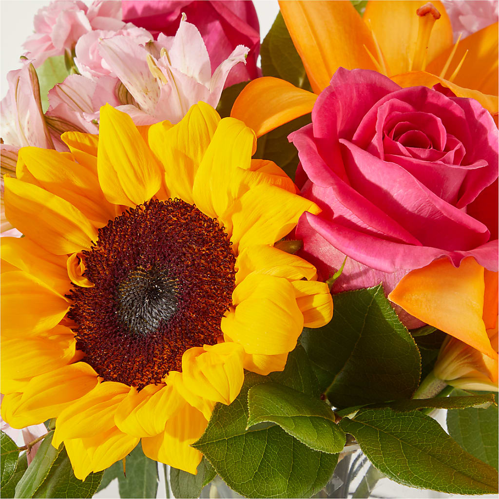In Full Swing Bouquet –  Flowers Y Detallitos Analy, Durham NC