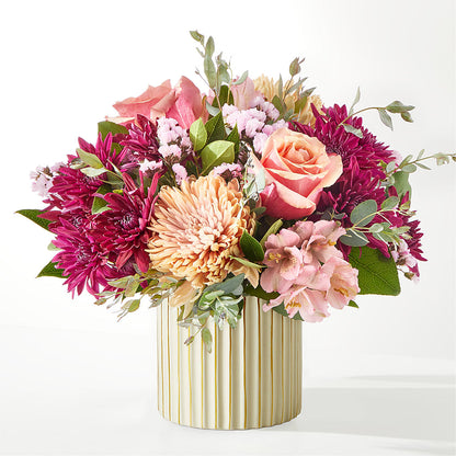 Berry Cobbler Bouquet with Ivory Vase –  Flowers Y Detallitos Analy, Durham NC