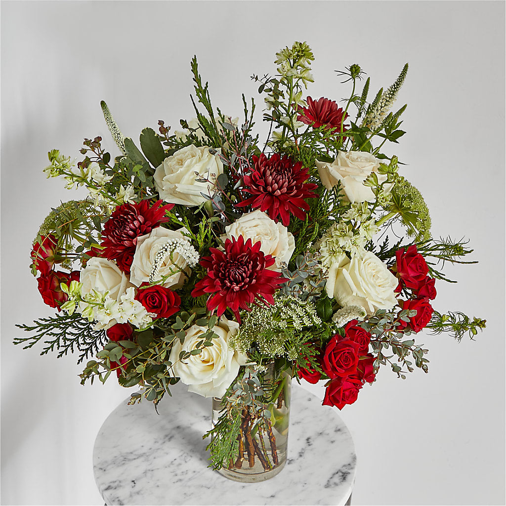 Favorite Traditions Bouquet –  Flowers Y Detallitos Analy, Durham NC
