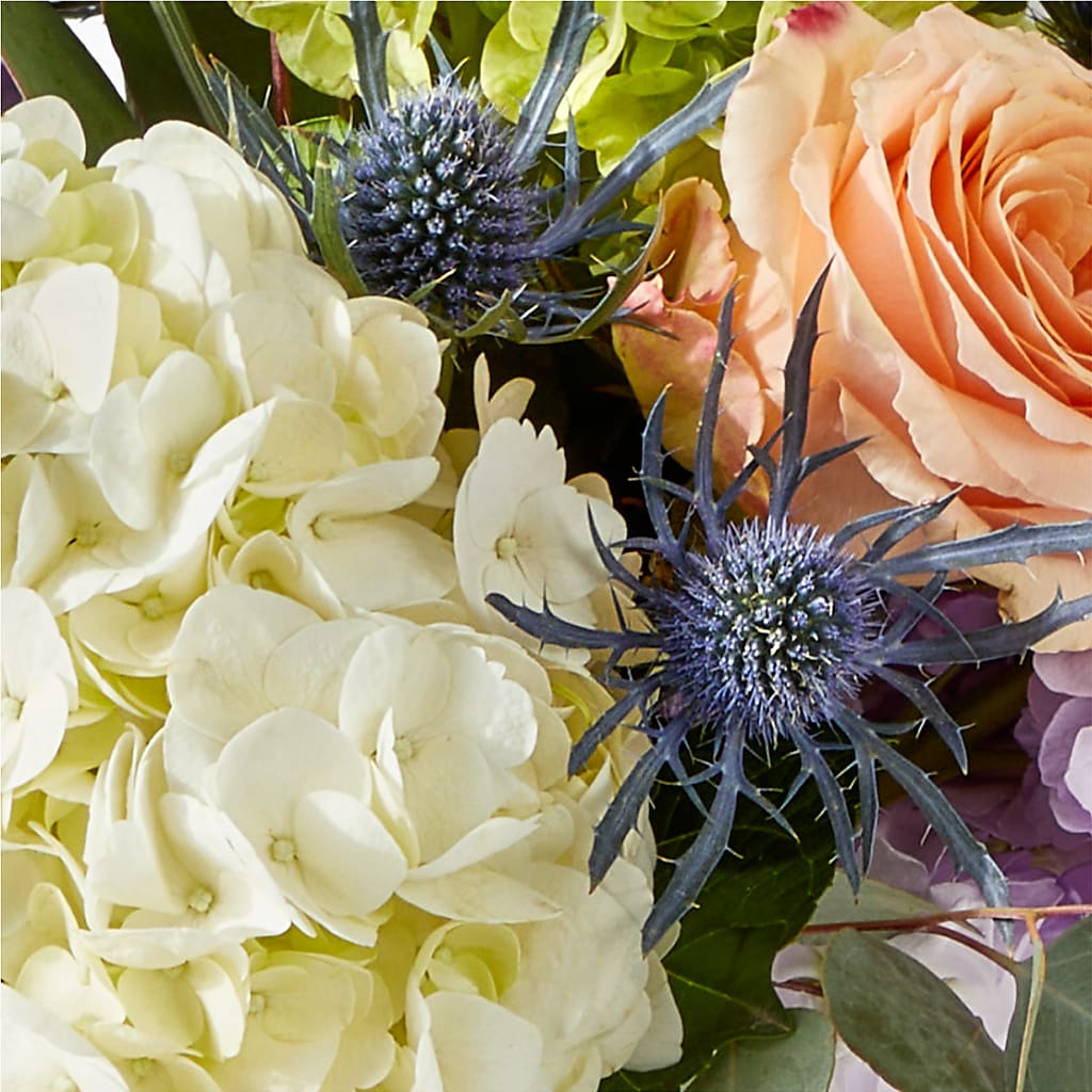 Porch Swing Bouquet –  Flowers Y Detallitos Analy, Durham NC