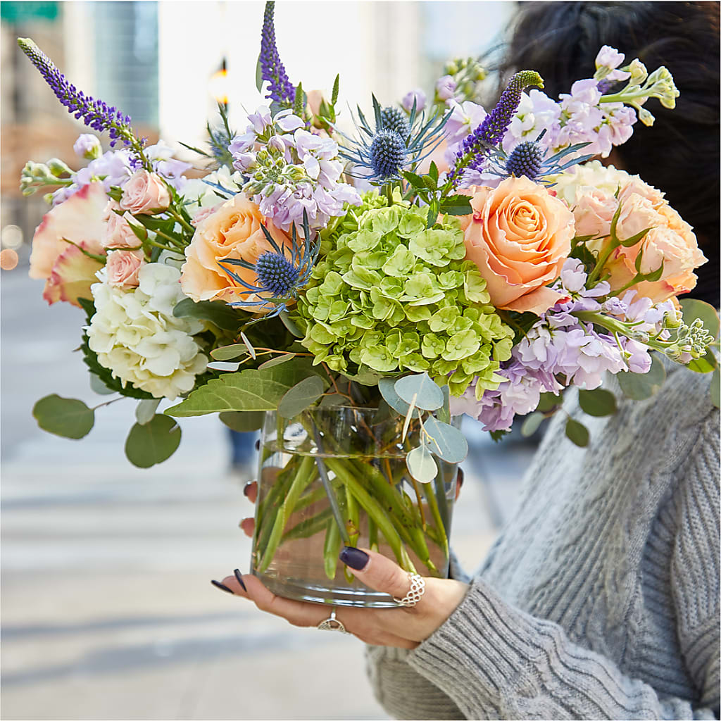 Porch Swing Bouquet –  Flowers Y Detallitos Analy, Durham NC