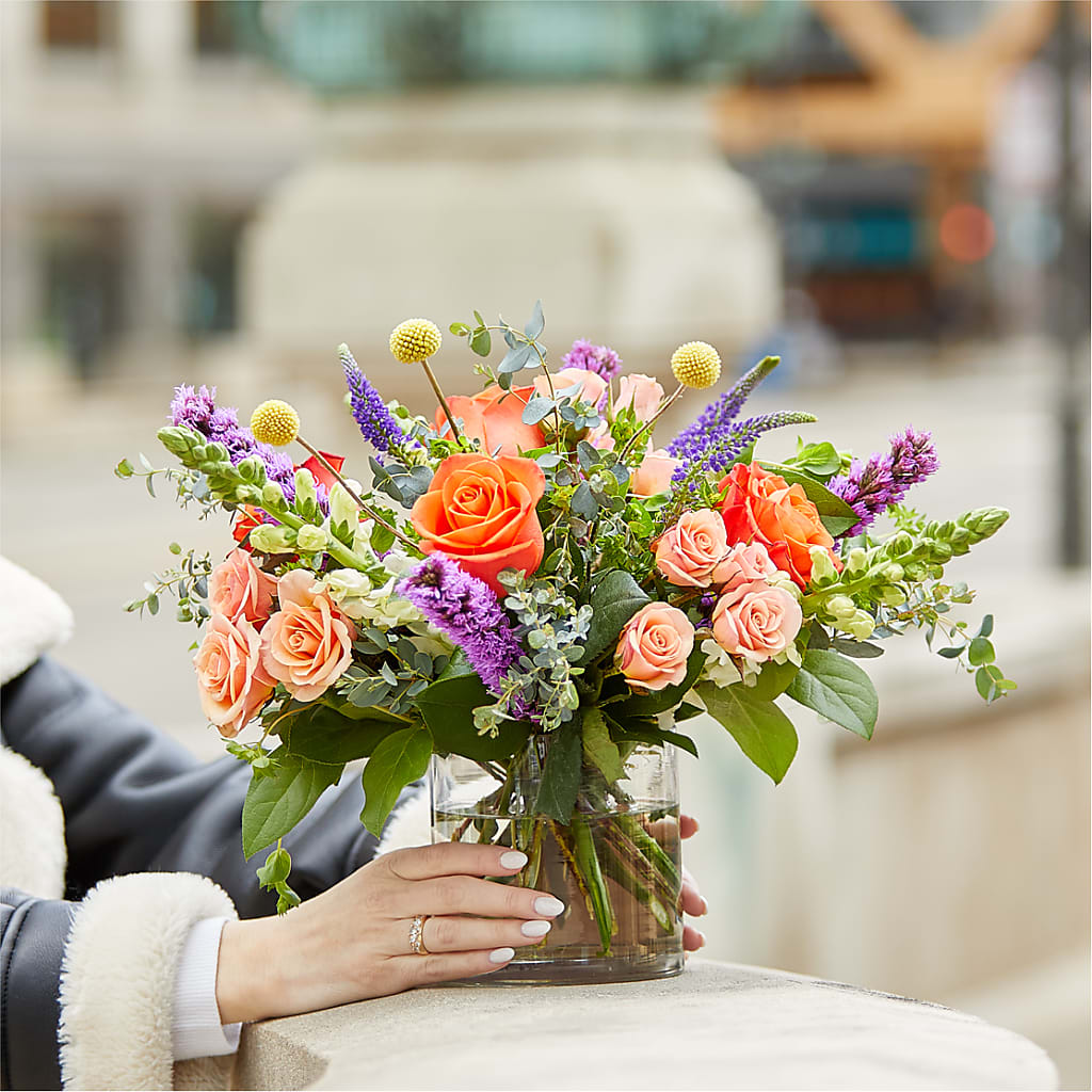The Standout Bouquet –  Flowers Y Detallitos Analy, Durham NC