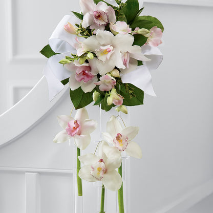 Perfect Entrance Pew Arrangement –  Flowers Y Detallitos Analy, Durham NC