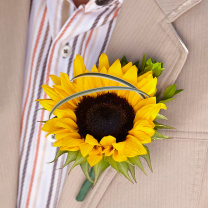 Free Spirit Boutonniere –  Flowers Y Detallitos Analy, Durham NC